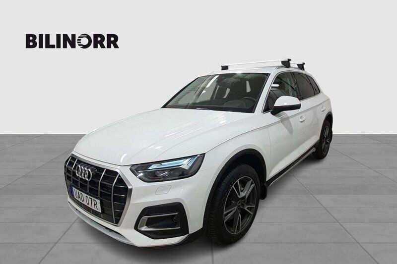 Vit Begagnad 2022 Audi Q5 Premium SUV | 399 900 kr (Marknadspris) - Bild 1/4