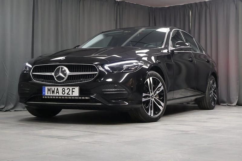 Svart Begagnad 2024 Mercedes C300 Advanced Plus Sedan | 529 000 kr - Bild 1/4