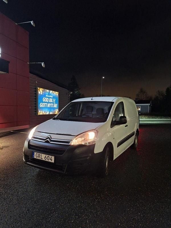 Begagnad 2016 Citroën Berlingo Minibuss | 62 000 kr (Marknadspris) - Bild 1/4