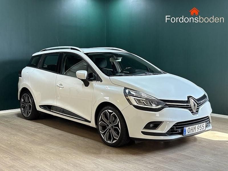 Vit Begagnad 2016 Renault Clio GrandTour Intens Kombi | 99 900 kr (Bra pris) - Bild 1/3