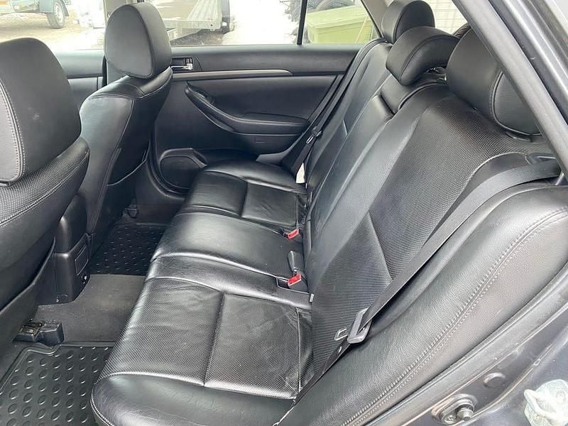 Begagnad Toyota Avensis 126 HK (92 kW) 2007 Kombi