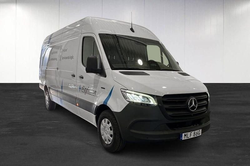 Begagnad Mercedes E-Sprinter 150 kW (204 HK) 2024 Vit (white) Van