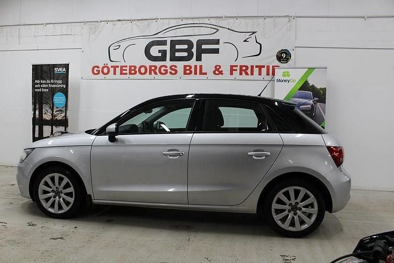 Begagnad Audi A1 Sportback Sport 86 HK (63 kW) 2013 Silver Halvkombi