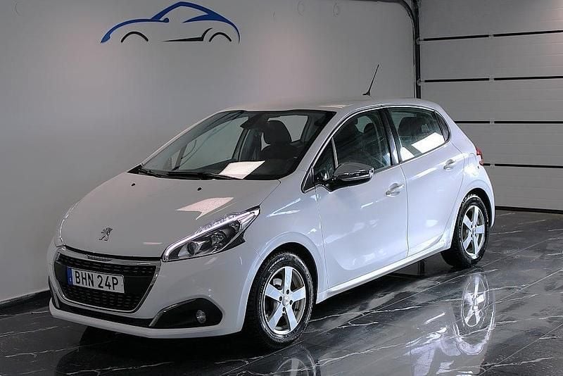 Begagnad Peugeot 208 110 HK (80 kW) 2019 Vit Halvkombi