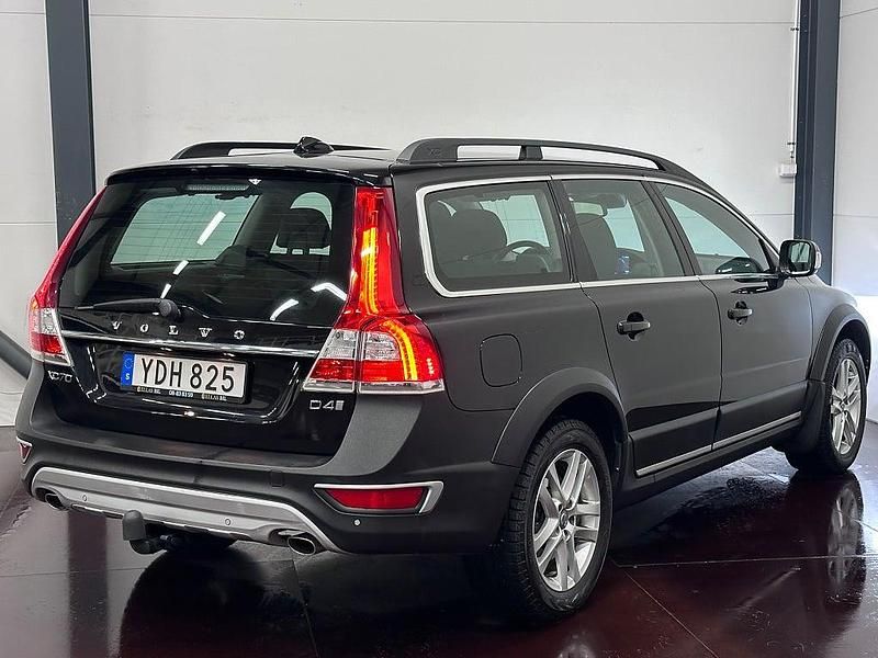 Begagnad Volvo XC70 Momentum 181 HK (133 kW) 2016 Svart Kombi