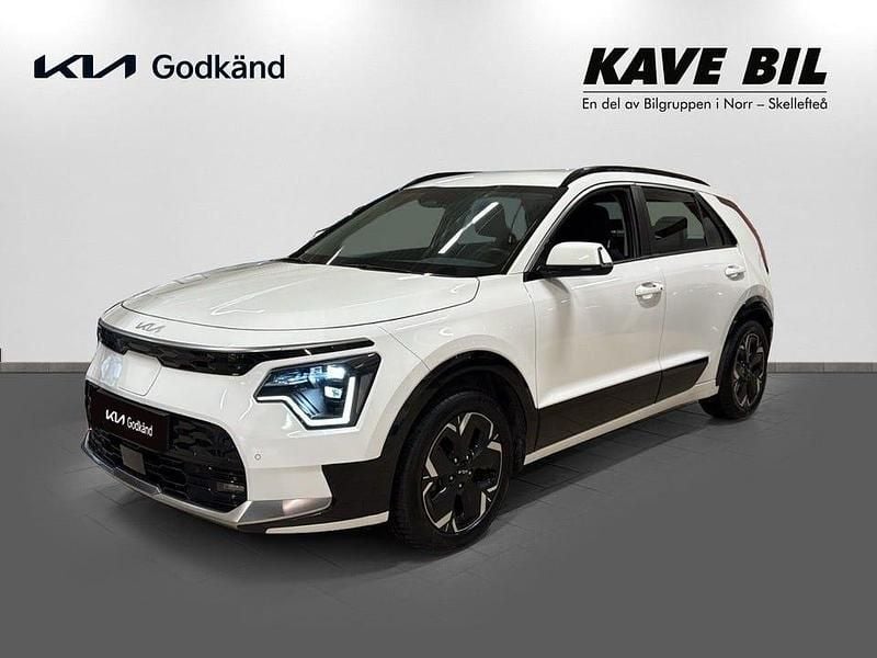 Vit Begagnad 2022 Kia e-Niro SUV | 329 900 kr (Lite dyr) - Bild 1/4