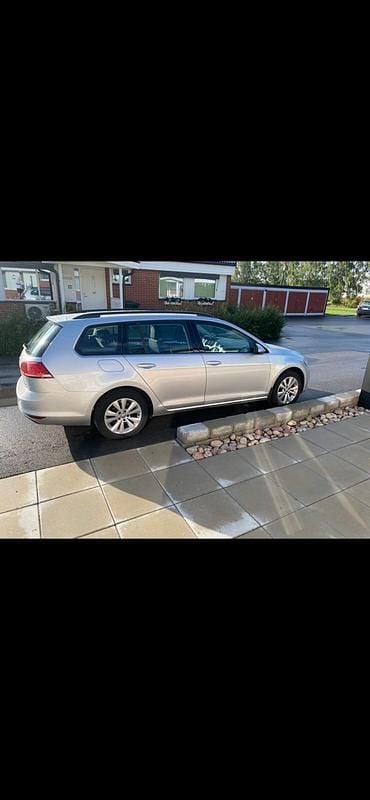 Begagnad 2014 VW Golf VII Kombi | 69 900 kr (Bra pris) - Bild 1/4