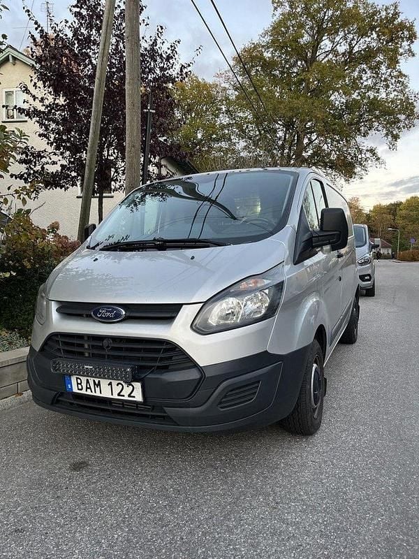 Grå Begagnad 2016 Ford Transit Custom | 87 000 kr (Superpris) - Bild 1/4