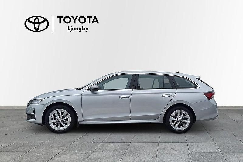 Begagnad Skoda Octavia Selection 116 HK (85 kW) 2024 Silver Kombi