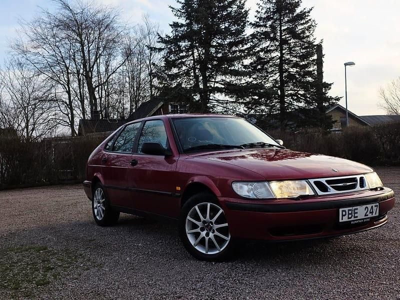 Begagnad 2000 Saab 9-3 Halvkombi | 12 500 kr (Dyr) - Bild 1/4