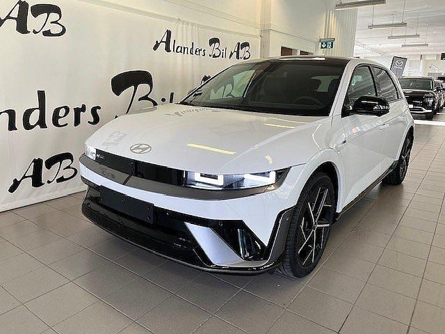 Vit Ny 2025 Hyundai Ioniq 5 N Line SUV | 706 700 kr - Bild 1/4