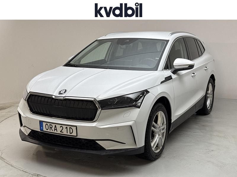Vit Begagnad 2023 Skoda Enyaq iV SUV | 259 000 kr (Superpris) - Bild 1/3