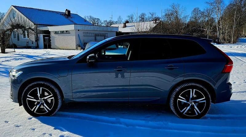 Begagnad Volvo XC60 392 HK (288 kW) 2022 Grå SUV