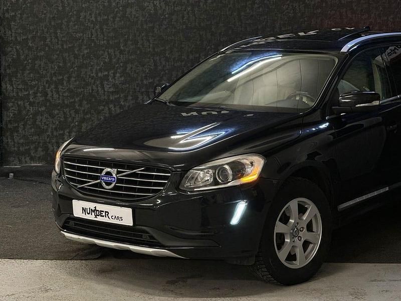 Begagnad Volvo XC60 Summum 181 HK (133 kW) 2014 Svart SUV