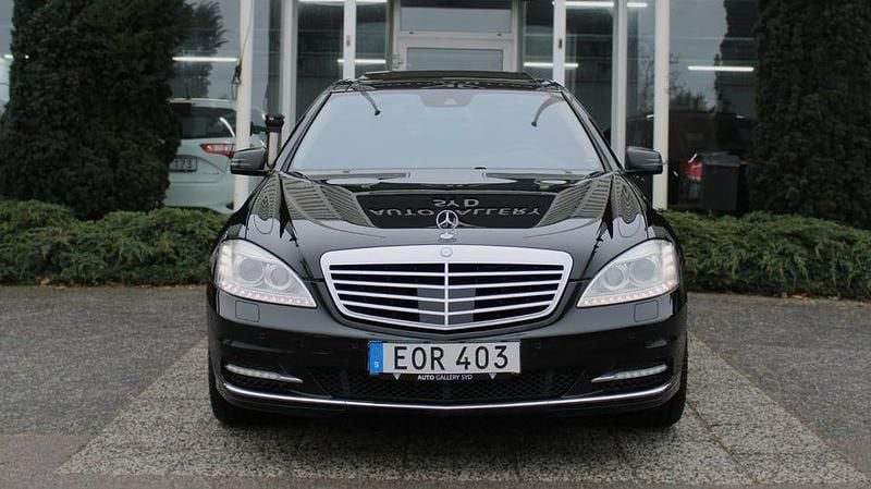Begagnad Mercedes S400 SE 299 HK (219 kW) 2010 Svart Sedan