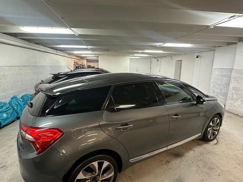 Begagnad Citroën DS5 163 HK (119 kW) 2012 Grå Halvkombi