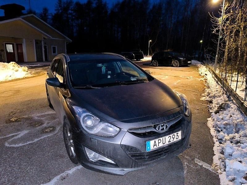 Begagnad 2014 Hyundai i40 Kombi | 70 000 kr (Marknadspris) - Bild 1/4