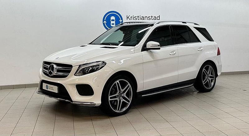 Vit Begagnad 2016 Mercedes GLE350 AMG SUV | 319 900 kr (Bra pris) - Bild 1/4