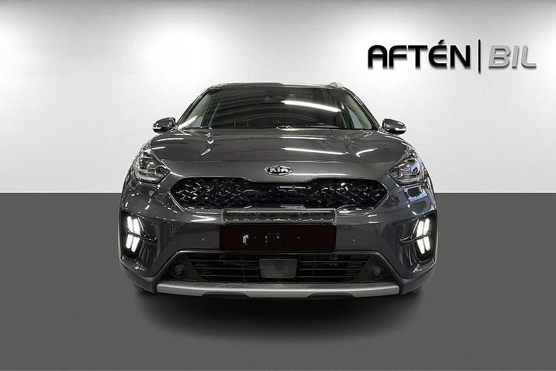 Begagnad Kia Niro Advance 105 HK (77 kW) 2021 Grå SUV