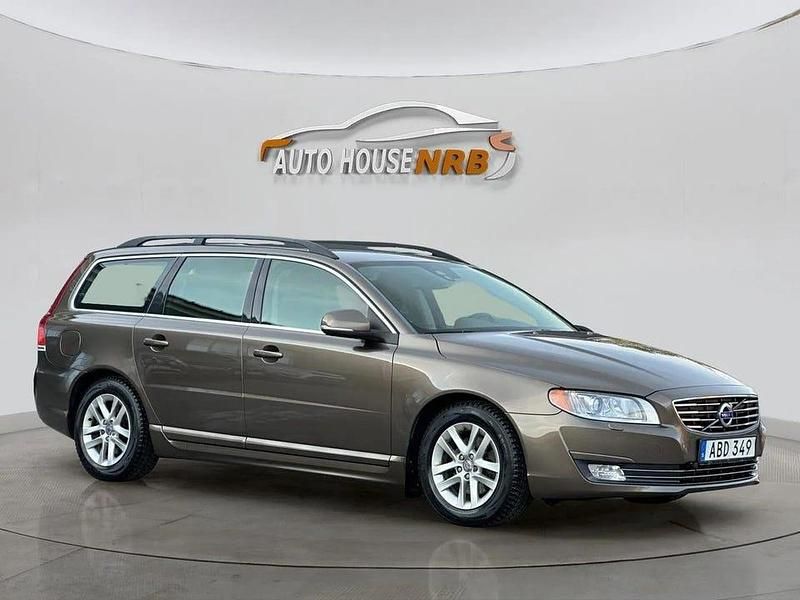 Begagnad Volvo V70 116 HK (85 kW) 2014 Brun Kombi