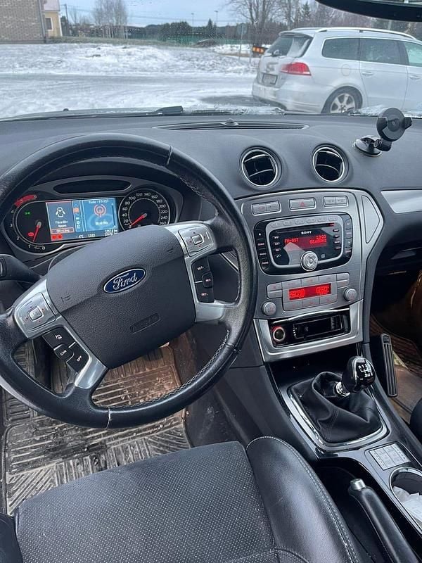 Begagnad 2008 Ford Mondeo Halvkombi | 28 000 kr (Marknadspris) - Bild 1/4