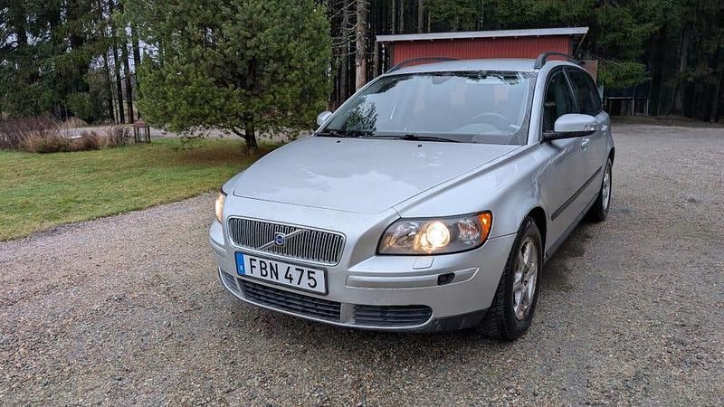 Begagnad 2007 Volvo V50 Kombi | 26 000 kr (Marknadspris) - Bild 1/4