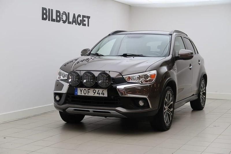 Brun Begagnad 2017 Mitsubishi ASX SUV | 174 800 kr (Marknadspris) - Bild 1/4
