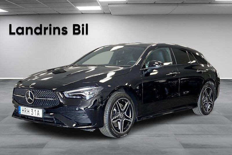 Svart (nattsvart) Begagnad 2024 Mercedes CLA250e AMG Sedan | 439 000 kr (Marknadspris) - Bild 1/4