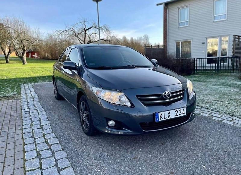 Begagnad 2008 Toyota Corolla | 49 999 kr (Marknadspris) - Bild 1/4