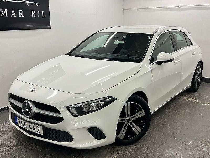 Begagnad Mercedes A180 116 HK (85 kW) 2018 Vit Halvkombi