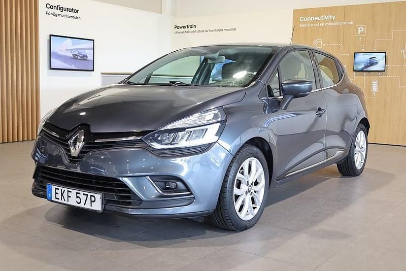 Grå Begagnad 2019 Renault Clio IV Intens Halvkombi | 89 900 kr (Marknadspris) - Bild 1/3