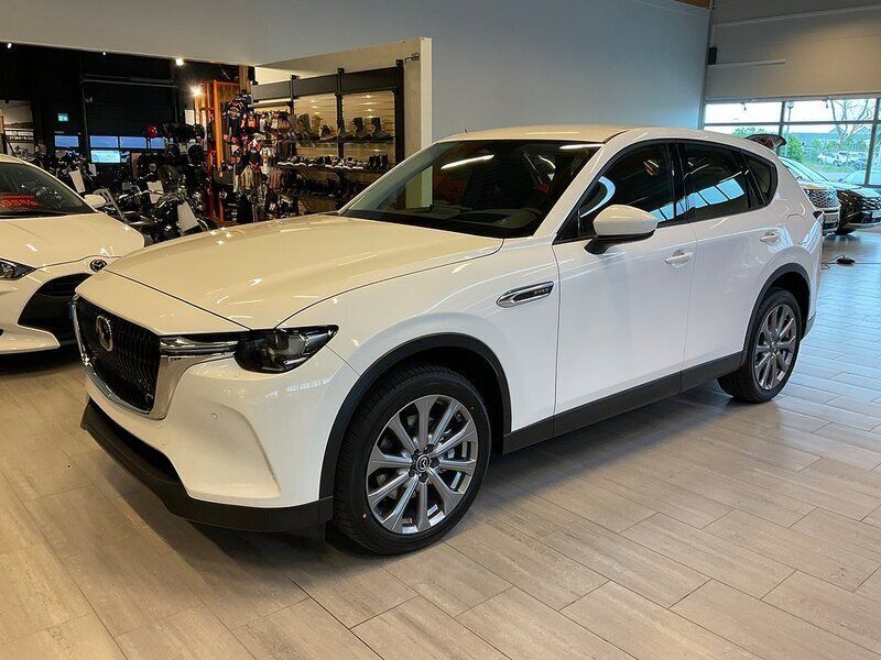 Vit Ny 2024 Mazda CX-60 Exclusive-Line SUV | 498 000 kr (Marknadspris) - Bild 1/4