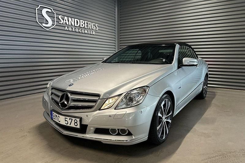 Silver Begagnad 2011 Mercedes E350 Cab | 278 500 kr (Dyr) - Bild 1/4