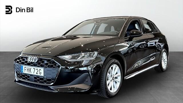 Brilliantsvart Ny 2025 Audi A3 Proline | 309 000 kr (Marknadspris) - Bild 1/4