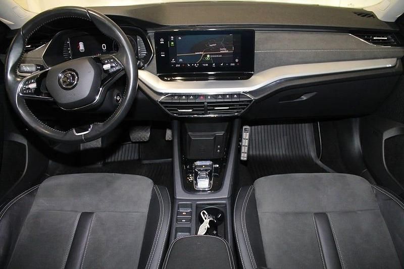 Begagnad Skoda Octavia 150 HK (110 kW) 2020 Titan blue metallic Kombi