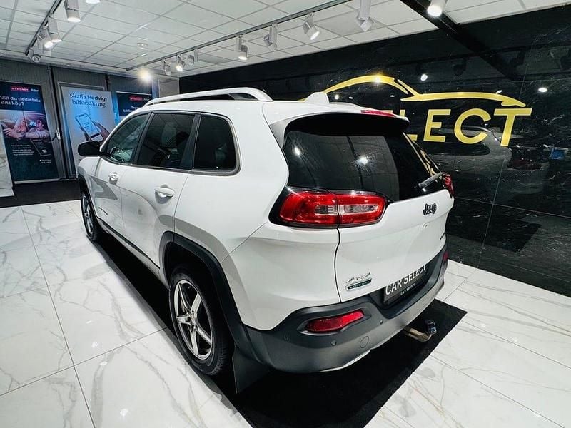 Begagnad Jeep Cherokee 170 HK (125 kW) 2014 Vit SUV