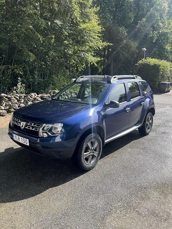 Blå Begagnad 2017 Dacia Duster SUV | 75 000 kr (Bra pris) - Bild 1/4