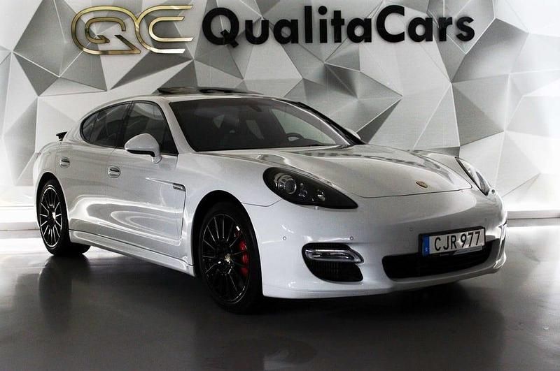 Begagnad Porsche Panamera Turbo Sport 501 HK (368 kW) 2013 Vit Sedan