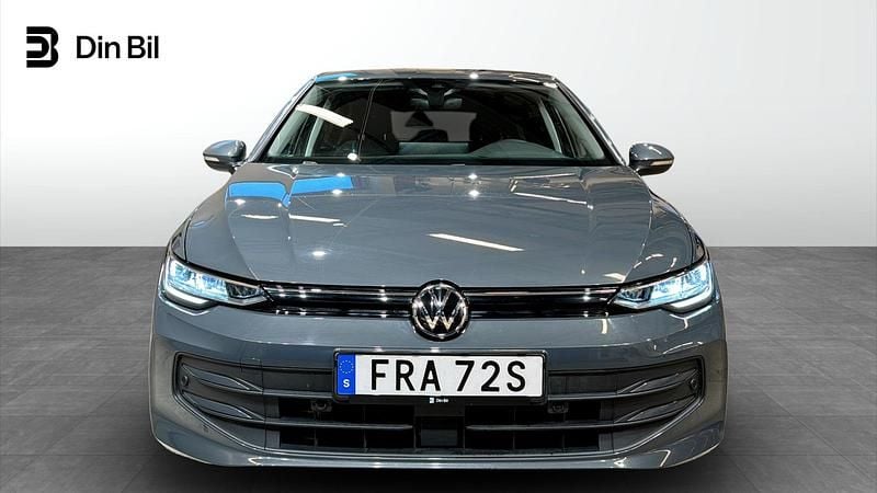 Begagnad VW Golf VIII Edition 150 HK (110 kW) 2025 Grå Halvkombi