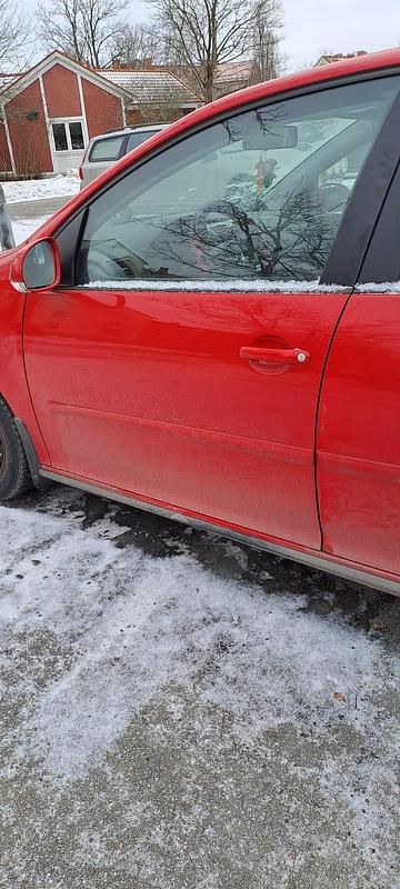 Begagnad VW Golf VI 140 HK (102 kW) 2008 Halvkombi