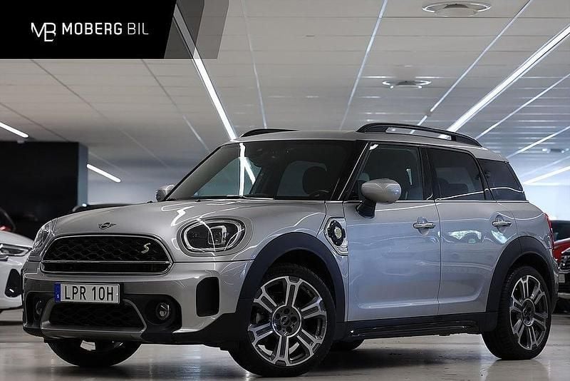 Grå Begagnad 2023 Mini Cooper Countryman SUV | 319 900 kr (Marknadspris) - Bild 1/2
