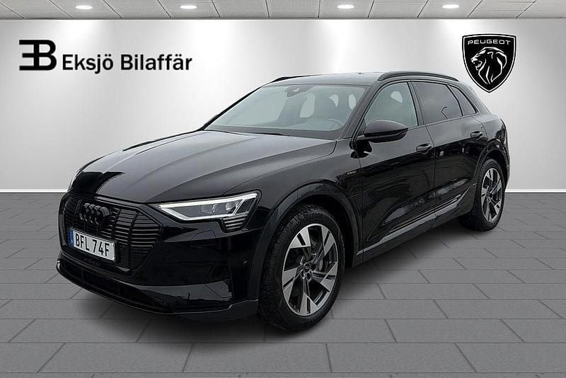 Begagnad Audi e-tron 300 kW (408 HK) 2022 Svart SUV