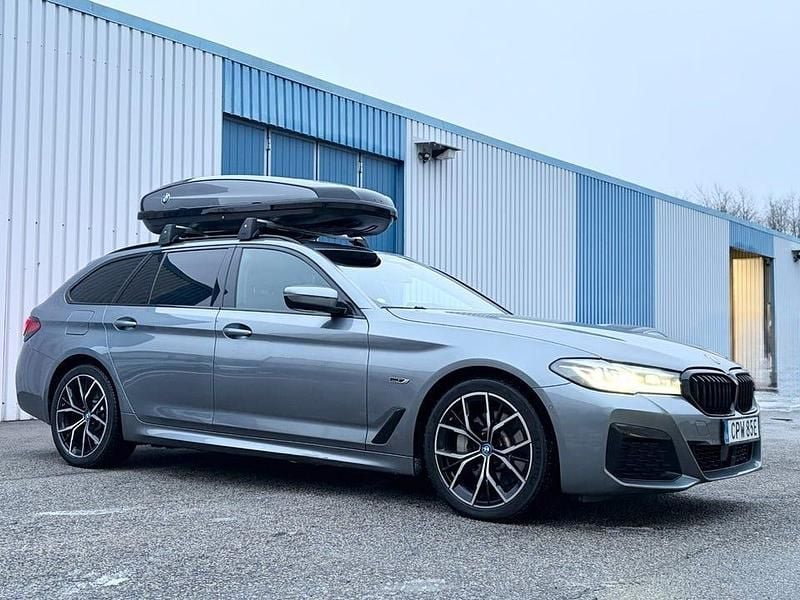 Begagnad BMW 530 M Sport 292 HK (214 kW) 2022 Blå Kombi