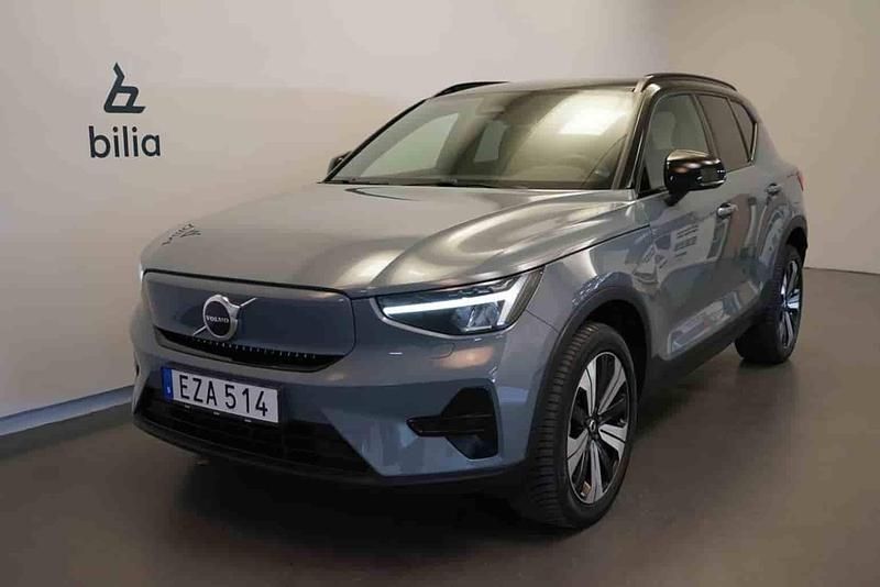 Grå Begagnad 2023 Volvo XC40 Single Motor SUV | 354 500 kr - Bild 1/1