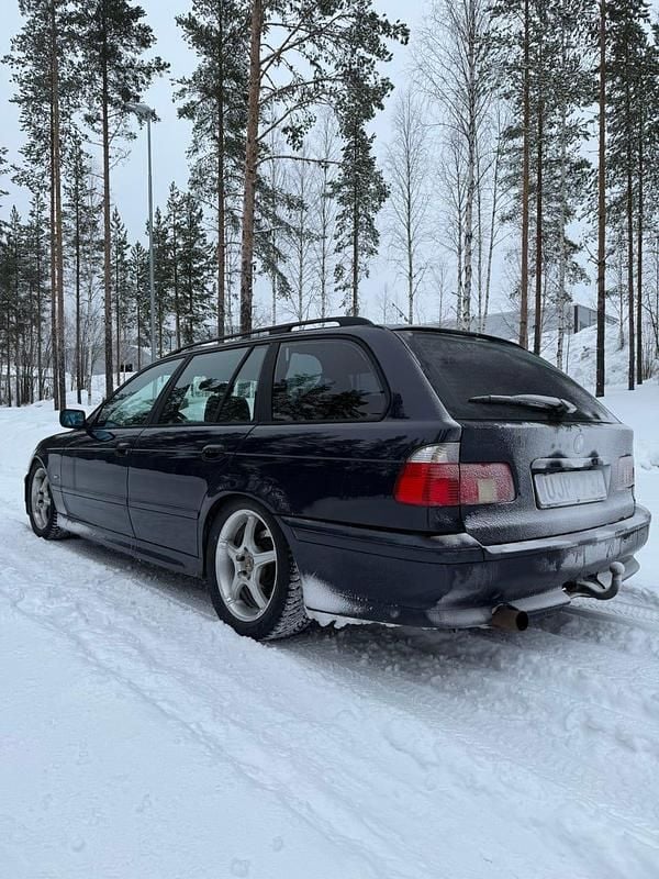 Begagnad BMW 525 192 HK (141 kW) 2004 Kombi