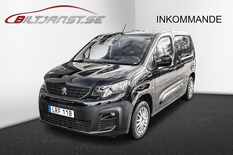 Svart Begagnad 2021 Peugeot Partner Van | 198 750 kr (Lite dyr) - Bild 1/4