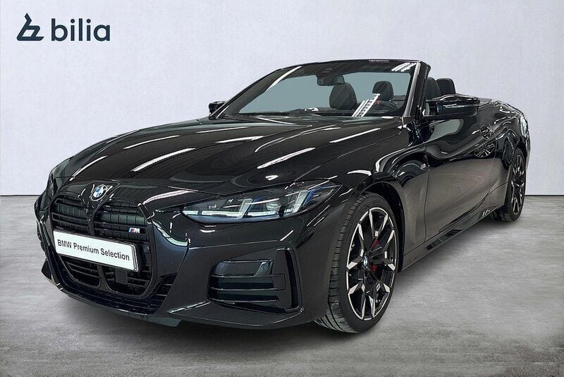 Svart (safirsvart metallic) Begagnad 2024 BMW M440 M Sport Sedan | 829 900 kr (Dyr) - Bild 1/4
