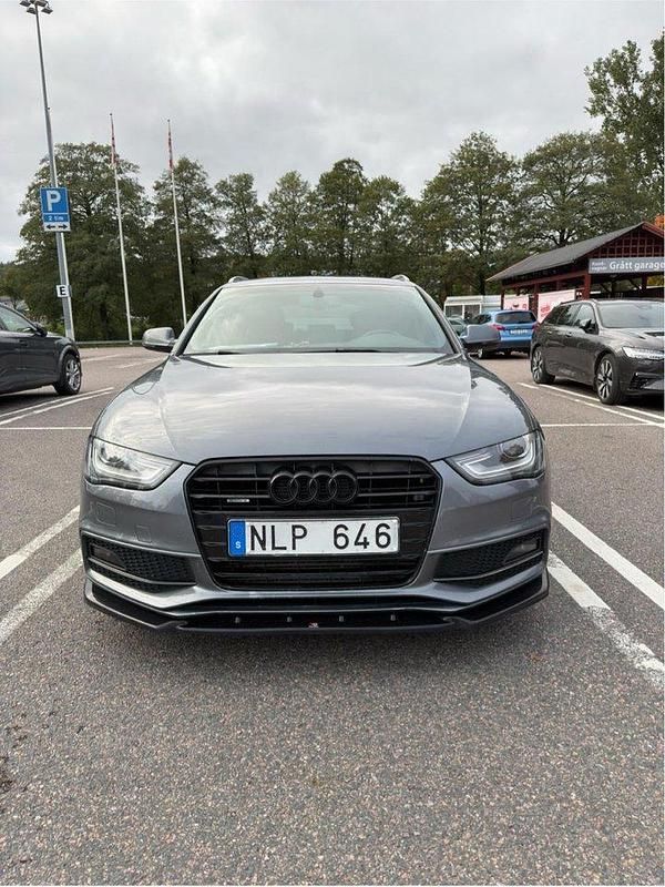 Grå Begagnad 2014 Audi A4 Comfort Kombi | 140 000 kr (Lite dyr) - Bild 1/4