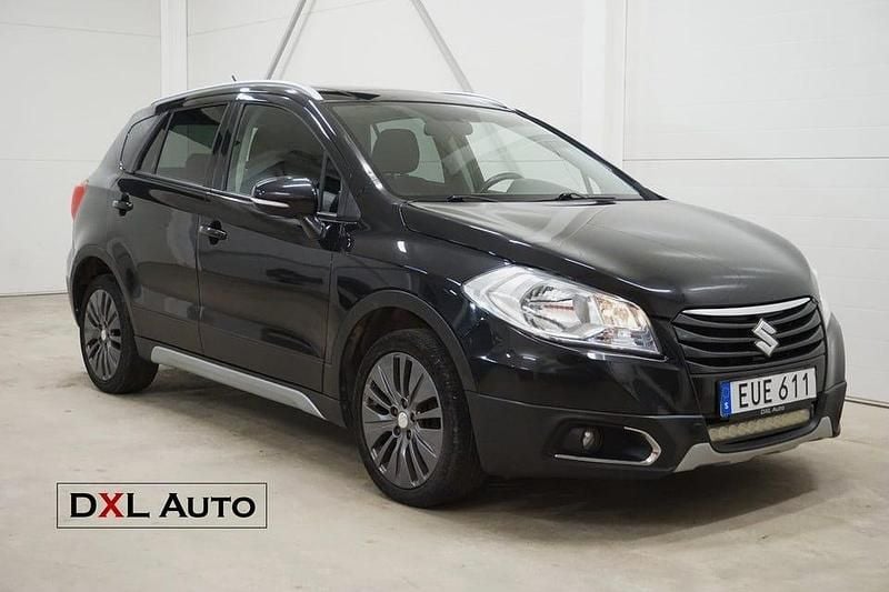 Svart Begagnad 2015 Suzuki SX4 | 88 900 kr (Marknadspris) - Bild 1/4