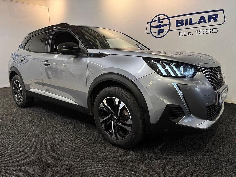Grå Begagnad 2022 Peugeot e-2008 GTi SUV | 199 000 kr (Marknadspris) - Bild 1/4